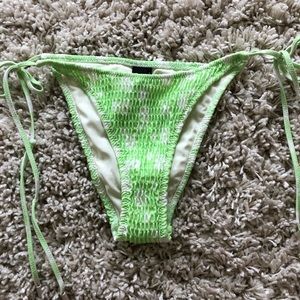 Triangl side tie bottoms